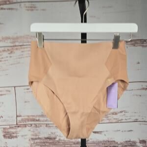 NWT Honeylove Crossover Brief Sand Beige Size Medium